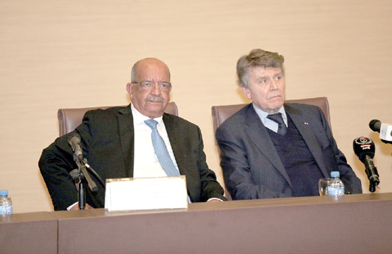 Thierry de Montbrial et Abdelkader Messahel, Ministre des affaires étrangères algérien